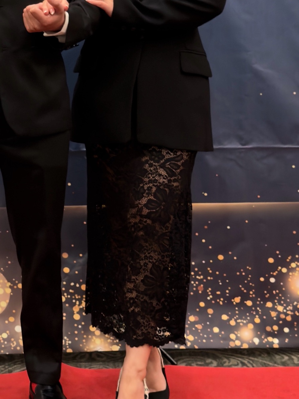 Elegant Black Lace Midi Skirt - Classic Evening Style